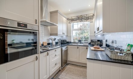2 Bed in Crooklands 2
