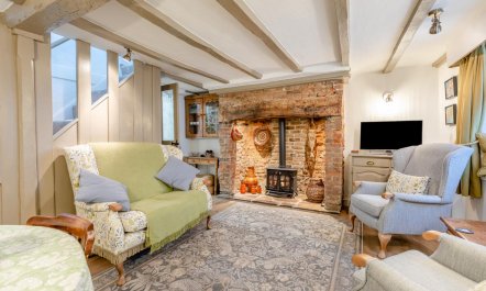 2 Bed in Appledore