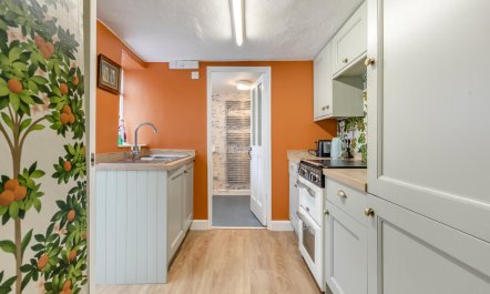 2 Bed in Appledore 3