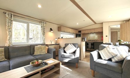 2 Bed in Weybourne 8