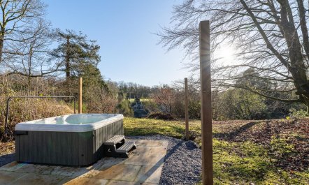 8 Bed in Windermere 1