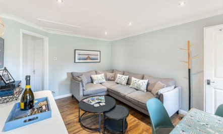 2 Bed in Windermere 7