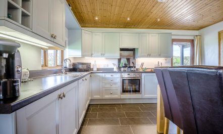 3 Bed in West Stour 4