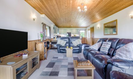 3 Bed in West Stour 3