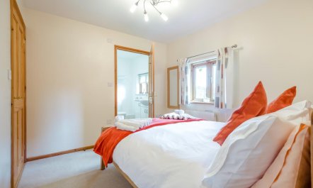 3 Bed in West Stour 9