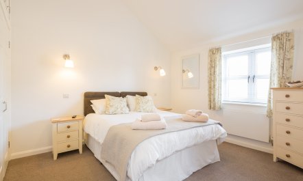 1 Bed in Old Hall Green 3