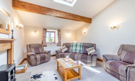 2 Bed in Thwaite 5
