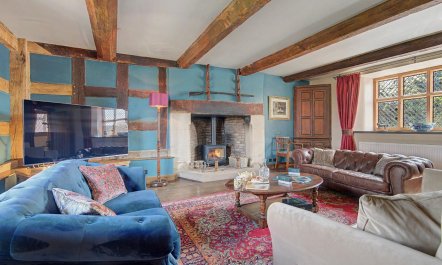 6 Bed in Storridge 2