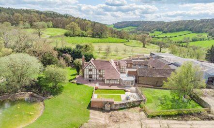 6 Bed in Storridge