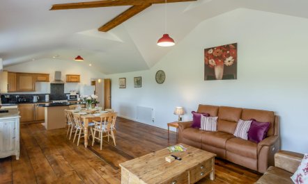 2 Bed in Old Hall Green 4