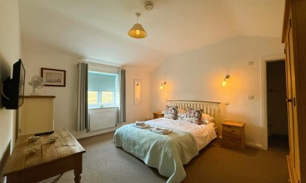2 Bed in Old Hall Green 5