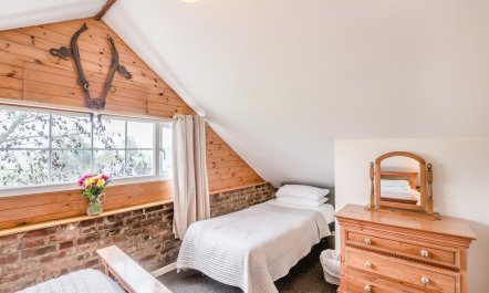 2 Bed in Hunston 9