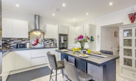 5 Bed in Kidwelly 9