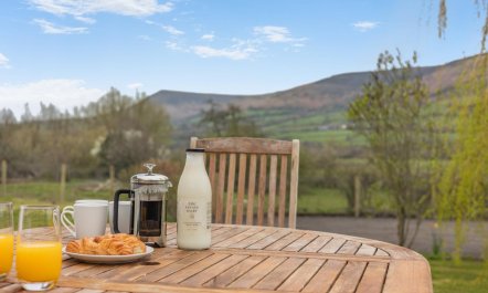 2 Bed in Llangasty
