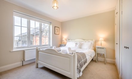 3 Bed in Berwick St. John 8