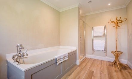 3 Bed in Berwick St. John 6