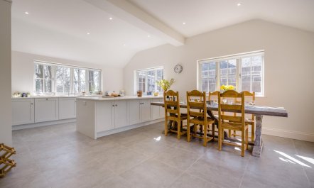 3 Bed in Berwick St. John 1