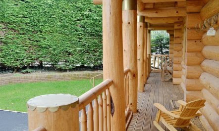 2 Bed in Groesffordd Marli 1