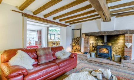 4 Bed in Whissonsett 9