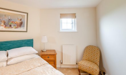 1 Bed in Hunston 7