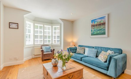 6 Bed in Hadlow Down 7