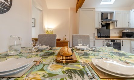 2 Bed in Northwood 2