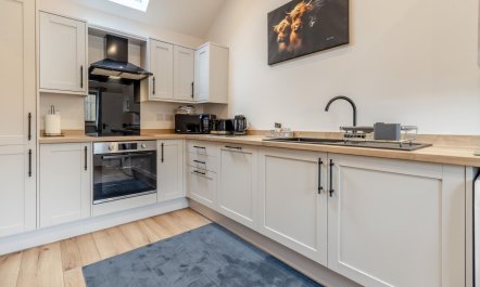 2 Bed in Northwood 3