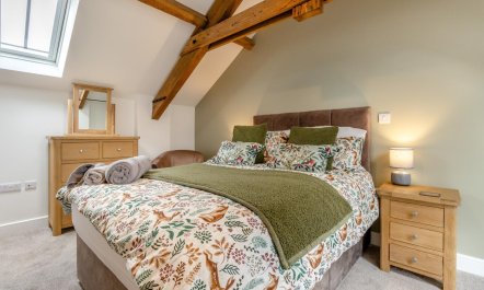 2 Bed in Northwood 9