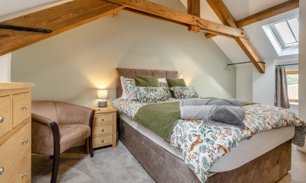 2 Bed in Northwood 8