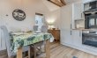 2 Bed in Northwood 4