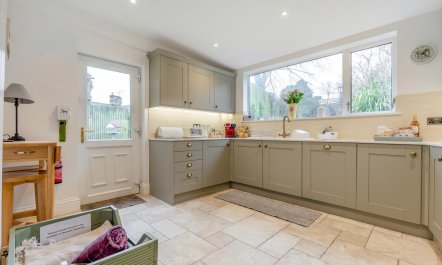 3 Bed in Longnor 4