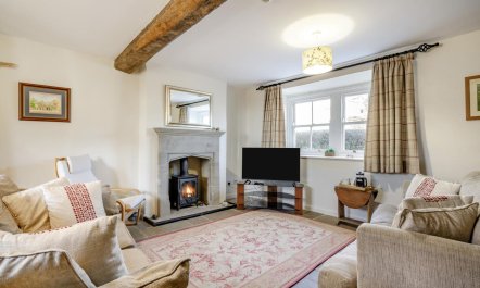 4 Bed in Borrowby 2