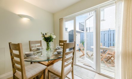 2 Bed in Seahouses 8