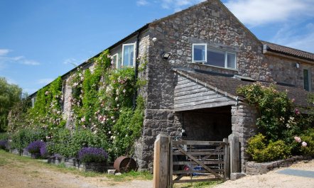 1 Bed in Upper Vobster 4