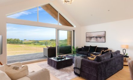 4 Bed in Padstow 1