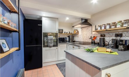 2 Bed in Matlock Bath 9