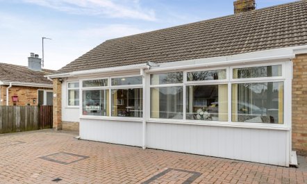 3 Bed in Chapel St. Leonards 8