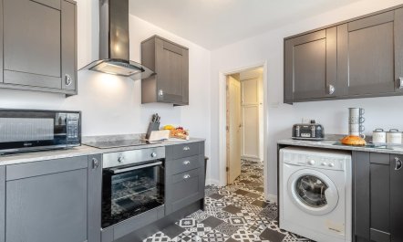 3 Bed in Chapel St. Leonards 2