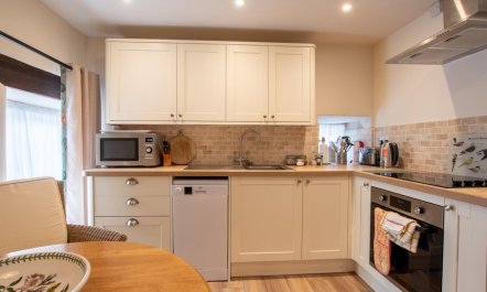 1 Bed in Castleton 5