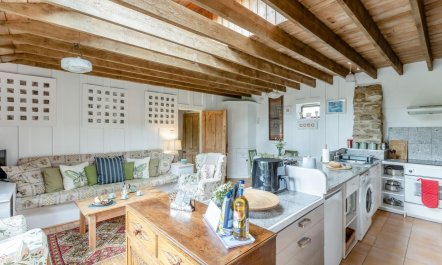 2 Bed in Langton Herring 1