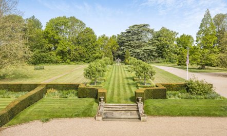 17 Bed in Southwell 1
