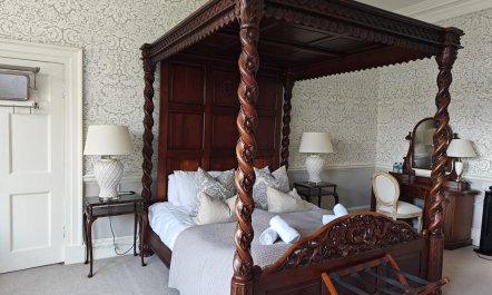 17 Bed in Southwell 7