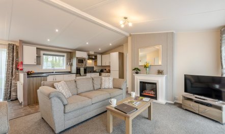 2 Bed in Bentham 2