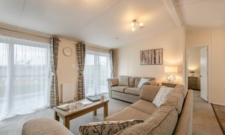 2 Bed in Bentham 1