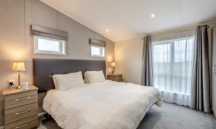 2 Bed in Bentham 4