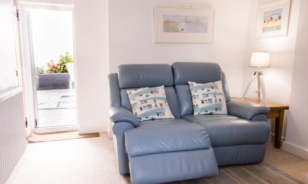 2 Bed in Shaldon 2