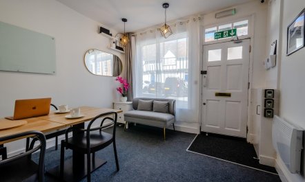 2 Bed in Warwick 2