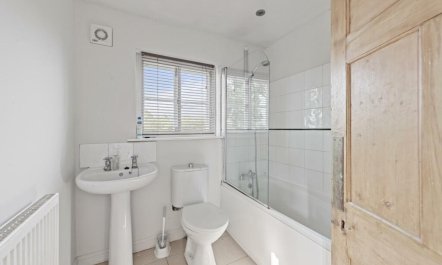 2 Bed in Wrangle 5