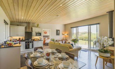 2 Bed in Aberbechan 2