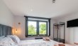 1 Bed in Tenby 8